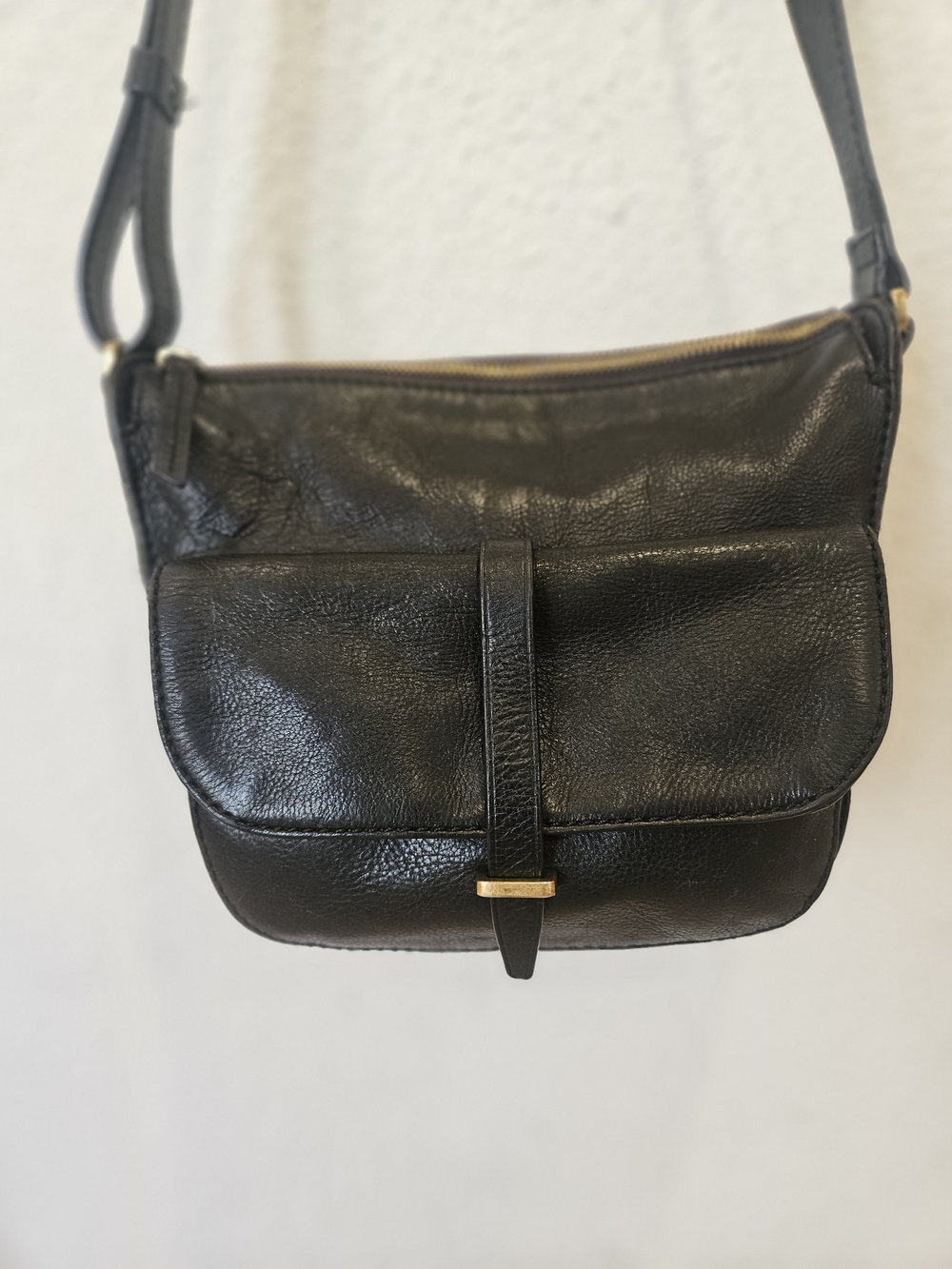 🏷️ Fossil Ryder Leather Crossbody Bag – Black
